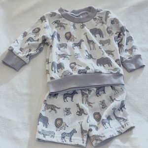 Badley Mischka White/Grey animal print shorts & long sleeve‎ set - 6-9 Month